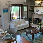 Villa Thea Thalassa *