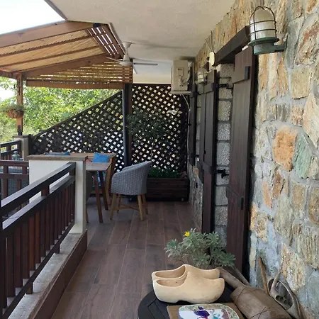 Thea Thalassa Villa *
